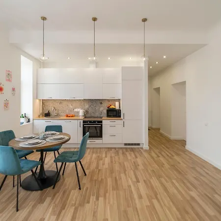 Families & Groups 3 Bedrooms Free Parking * ריגה