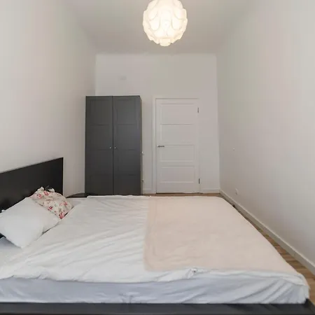 Families & Groups 3 Bedrooms Free Parking * ריגה
